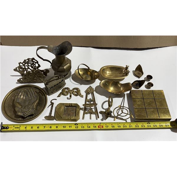 Lot of Vintage Brass Items – 3.5kg total