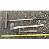 Image 1 : (3) Vintage Tools