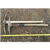 Image 1 : (2) Vintage Pickaxes