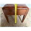 Image 3 : Vintage Table & Stool