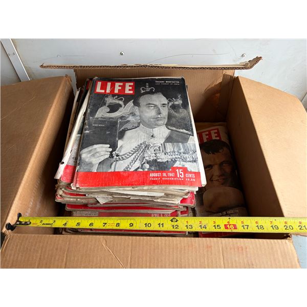 Lot of Vintage Life Magazines