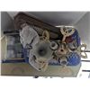 Image 2 : Ceiling fan, dissasembled with new in box door lever