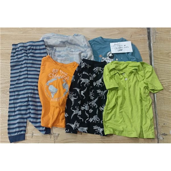 4 Longsleeve size 5 , 1 pajama size 4 and 1 tshirt size 5