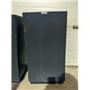 Image 2 : 2- "Sharp" box speakers, 120W, 15x13x29"
