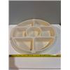 Image 3 : Vintage Rubbermaid Servin’ Saver 12-inch Round Vegetable/Fruit and Dip Tray with Lid