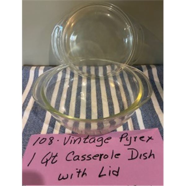 Vintage Pyrex, 1 Quart Casserole Dish with Lid.