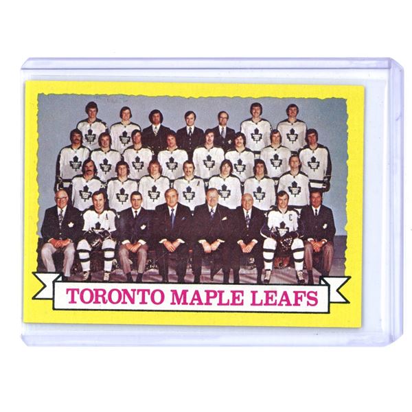1973-74 Topps TORONTO MAPLE LEAFS Team Photo Card #106