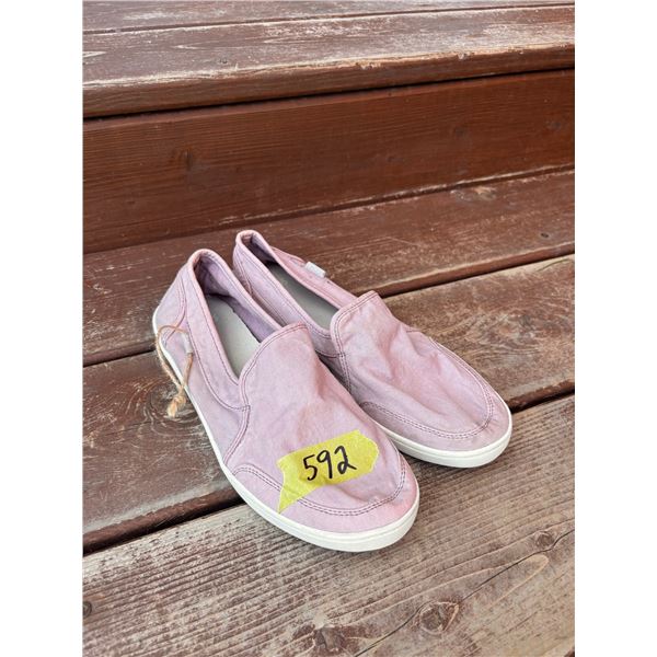 Sanuk Shoes - Size 7
