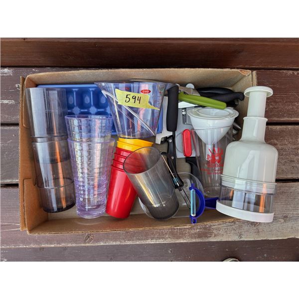 Assortment of Kitchen Items