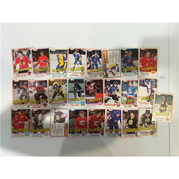 1981-82 OPC Hockey Cards (25)