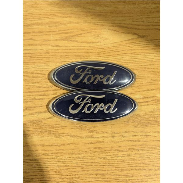 (2) Oval Ford Emblems