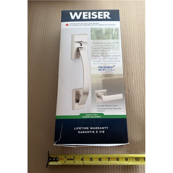 Weiser Door Handle. (New)