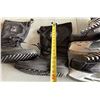 Image 4 : Snowlion Snow Shoes Size 10 and Bauer Skies Boot Size 13.5.