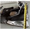 Image 5 : Snowlion Snow Shoes Size 10 and Bauer Skies Boot Size 13.5.