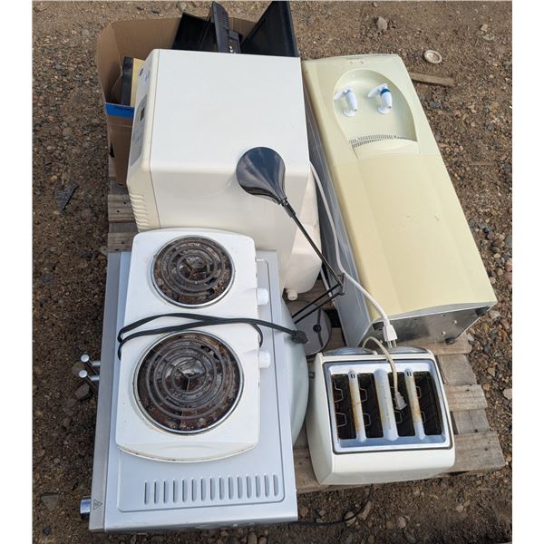 Mixed pallet lot, kitchen appliances and home electronics