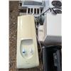 Image 4 : Mixed pallet lot, kitchen appliances and home electronics