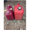 Image 2 : 2- 2 gallon gas cans