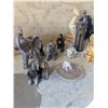 Image 2 : Misc. Lot – Home Décor, Figurines, Stool, etc.