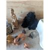 Image 4 : Misc. Lot – Home Décor, Figurines, Stool, etc.
