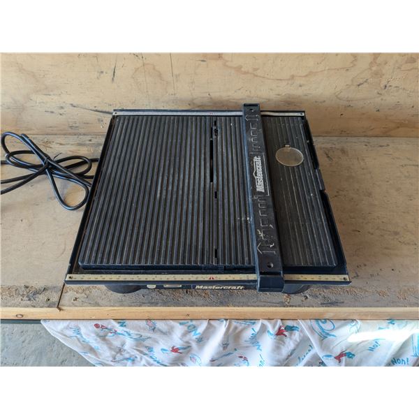 Master Craft 4 ½” Wet Tile Saw – Not Tested
