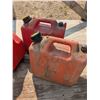 Image 2 : 3- 10L gas cans