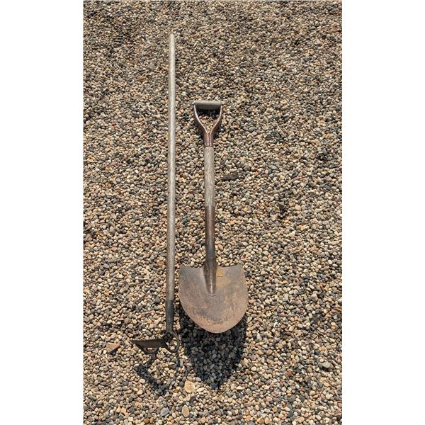 Spade and garden hoe