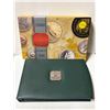 Image 6 : 2000 Specimen Set. 7-coin set. 7-coin set with Knowledge $2 Toonie. Housed in its original RCM case 
