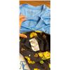 Image 2 : Girls Pants, 2 T-shirt size M-L 1 and 1 pants size M