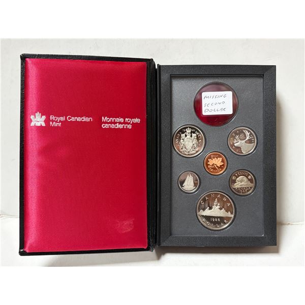 1986 Canada Coin Set in Leatherette Case – Missing Second Dollar