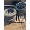 Image 1 : Set of Hankook winter tires on steel rims, P225/65R18, 6-bolt