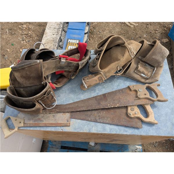 Tool belts with handsaws