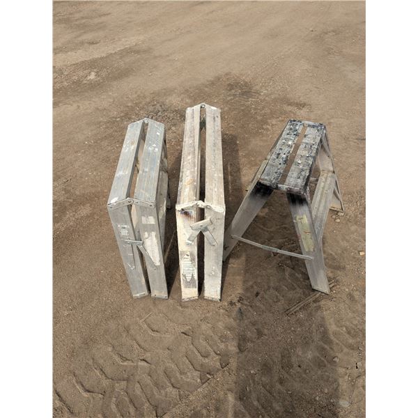 3 aluminum ladder sawhorse, 22x24" and 30x24"