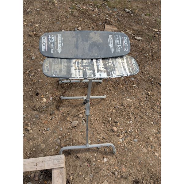 2 Rigid adjustable portable work supports