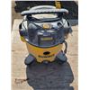 Image 1 : Dewalt shop vac- untested