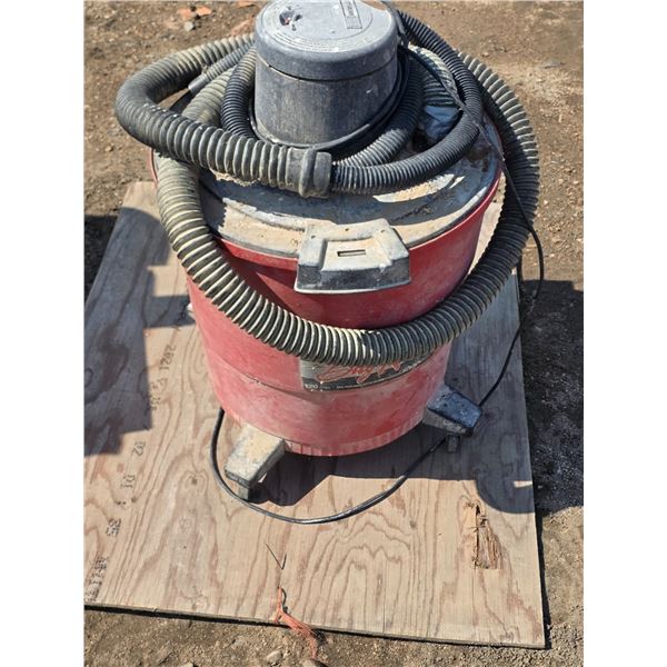 Craftsman big red shop vac- untested