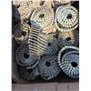 Image 3 : Box full of coiled nails