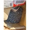 Image 2 : Box of 1-1/2" nails