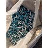 Image 3 : Assortment of screws