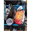 Image 3 : Pallet of misc items
