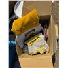 Image 4 : Pallet of misc items