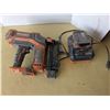 Image 1 : Rigid cordless bradnailer with battery and charger, tested-works