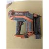Image 2 : Rigid cordless bradnailer with battery and charger, tested-works