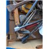 Image 4 : Box of tools, hardhat, heat gun, etc