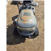 Image 5 : Riding lawn mower- 42" cut- not running