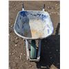 Image 2 : Wheel barrow - 38" bucket
