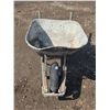 Image 2 : Wheel barrow - 40" bucket