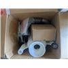 Image 2 : Round up 3 gallon electric sprayer, in original packaging