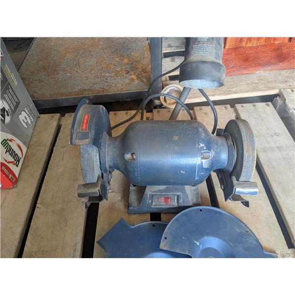 6" bench grinder with built in lamp