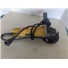 Image 1 : Dewalt 4.5" angle grinder