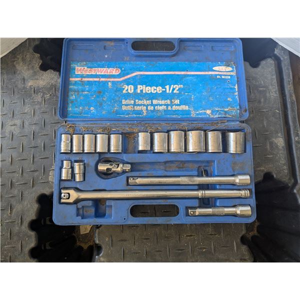 Westward 1/2" drive sockets with breaker bar and extensions